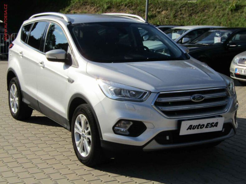 Ford Kuga - hlavní foto