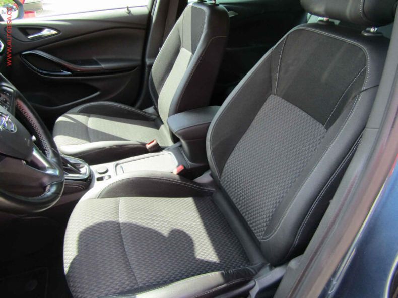 Opel Astra - hlavní fotka
