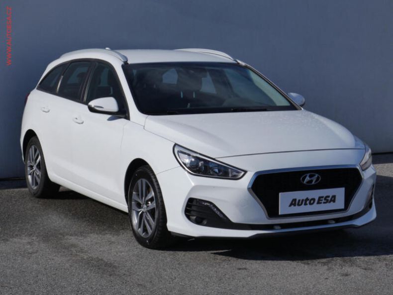 Hyundai i30 - hlavní foto