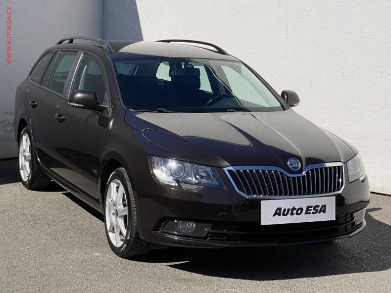 Škoda Superb - hlavní foto