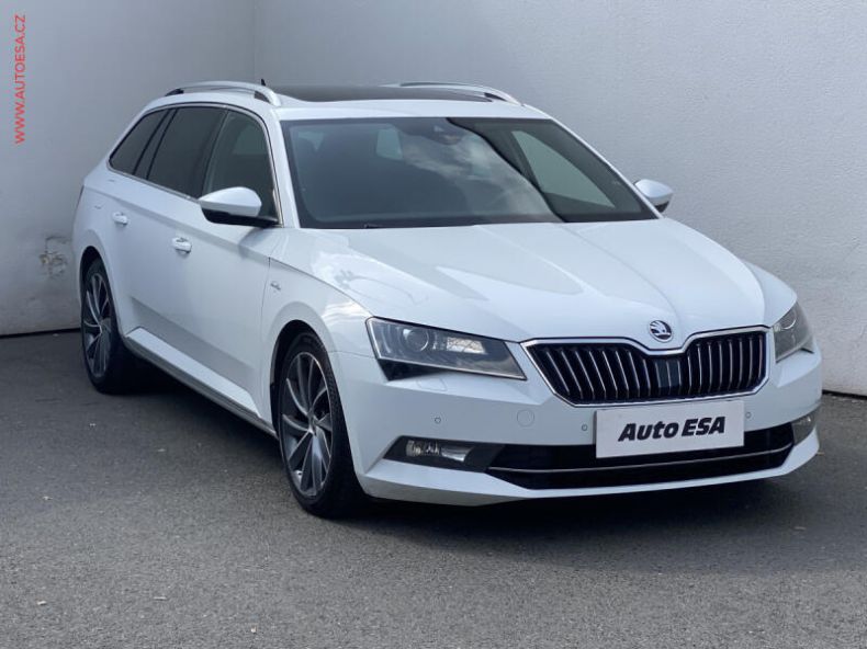 Škoda Superb - hlavní foto