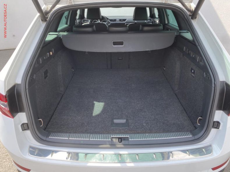 Škoda Superb - hlavní fotka