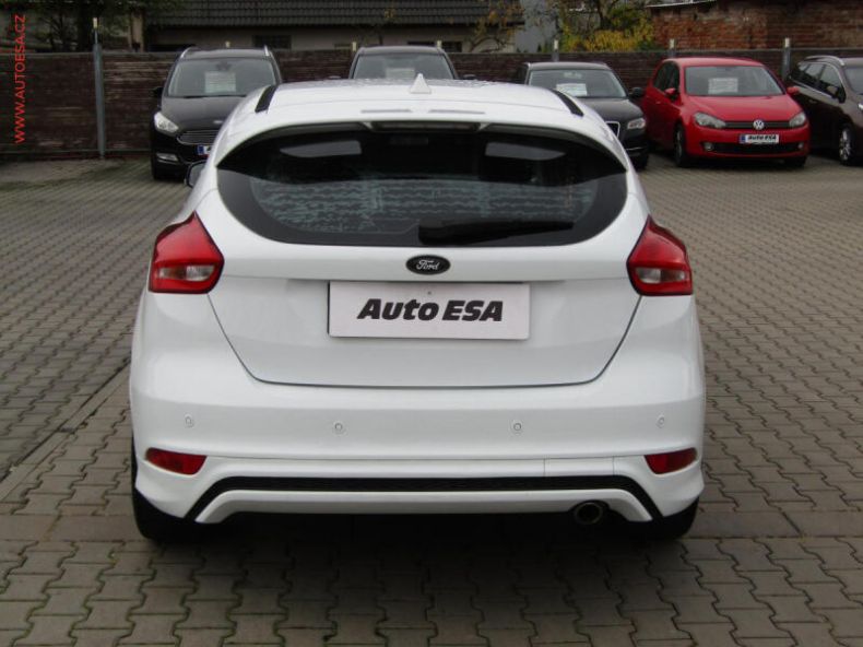 Ford Focus - hlavní fotka