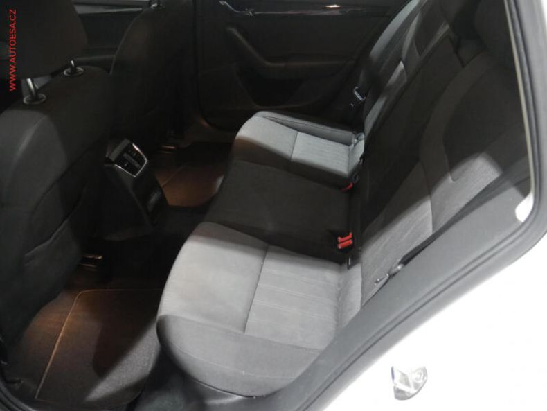 Škoda Octavia - hlavní fotka