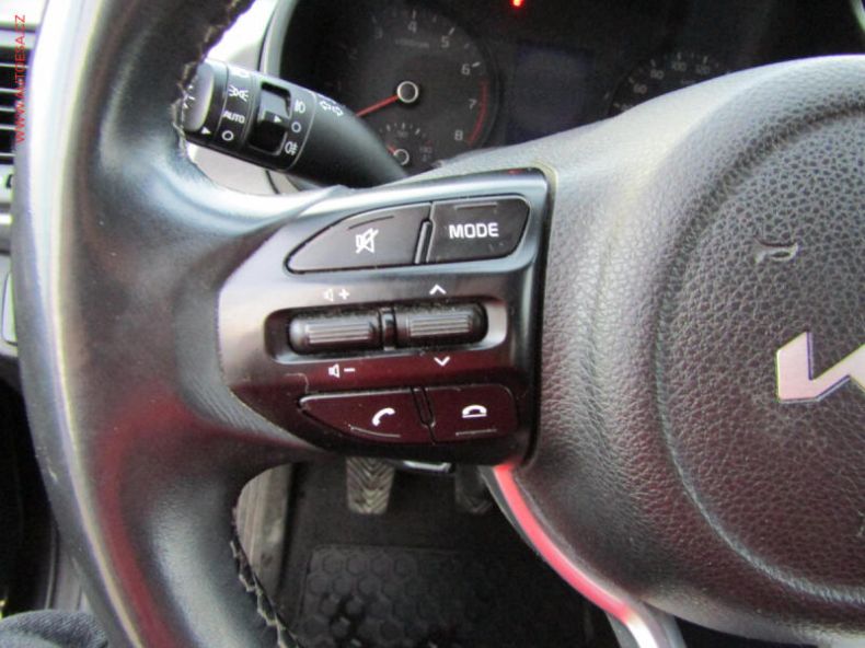 Kia Rio - hlavní fotka