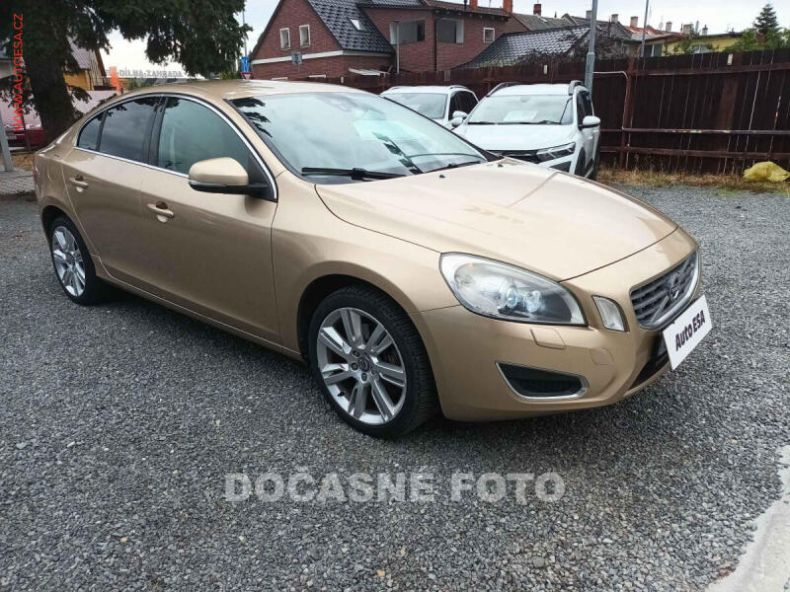 Volvo S60 - hlavní fotka inzerátu