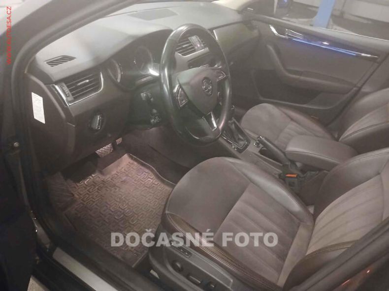 Škoda Octavia - hlavní fotka