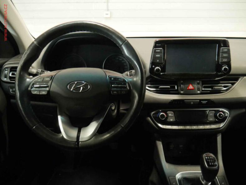 Hyundai i30 - hlavní fotka