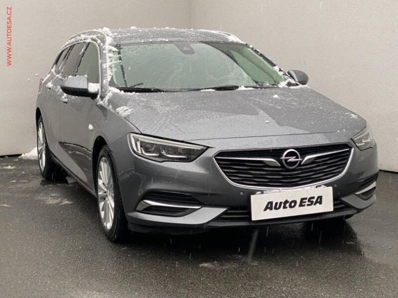 Opel Insignia - hlavní foto