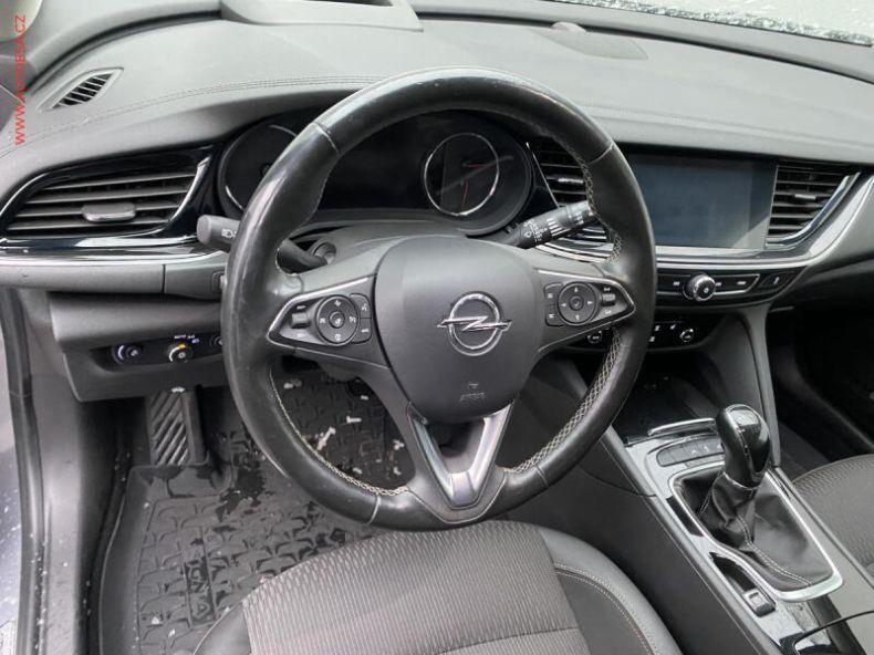 Opel Insignia - hlavní fotka