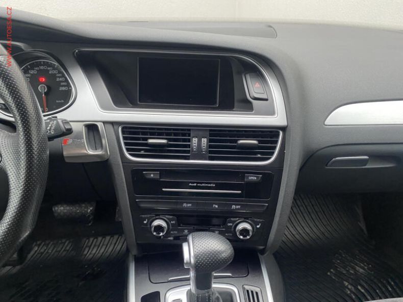 Audi A4 - hlavní fotka