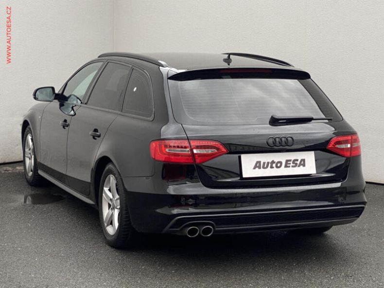 Audi A4 - hlavní fotka