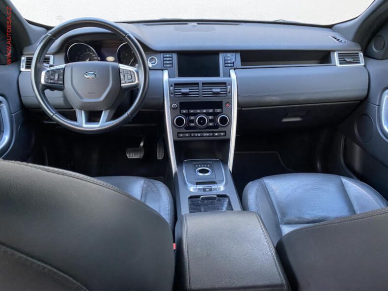 Land Rover Discovery - hlavní fotka