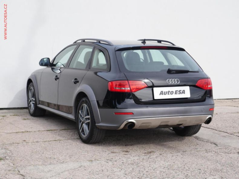 Audi A4 - hlavní fotka