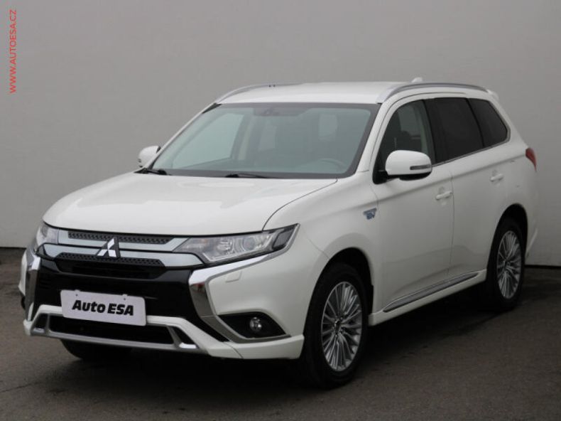 Mitsubishi Outlander - hlavní fotka