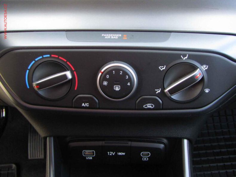 Hyundai i20 - hlavní fotka