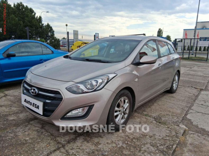 Hyundai i30 - hlavní fotka inzerátu