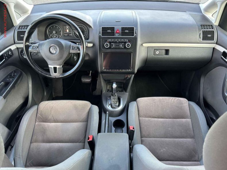 Volkswagen Touran - hlavní fotka