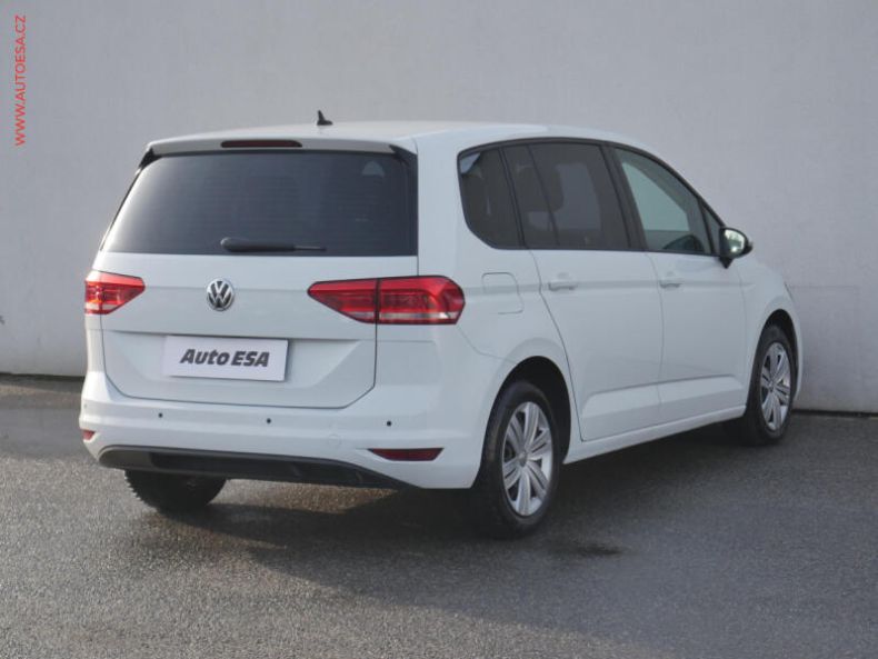 Volkswagen Touran - hlavní fotka