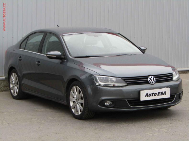 Volkswagen Jetta - hlavní foto