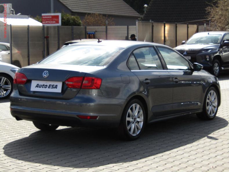 Volkswagen Jetta - hlavní fotka