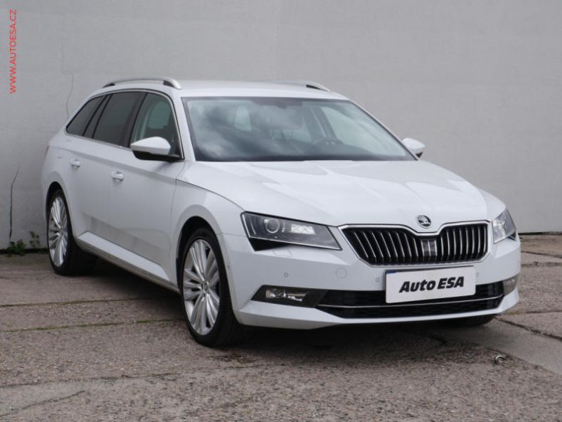 Škoda Superb - hlavní foto