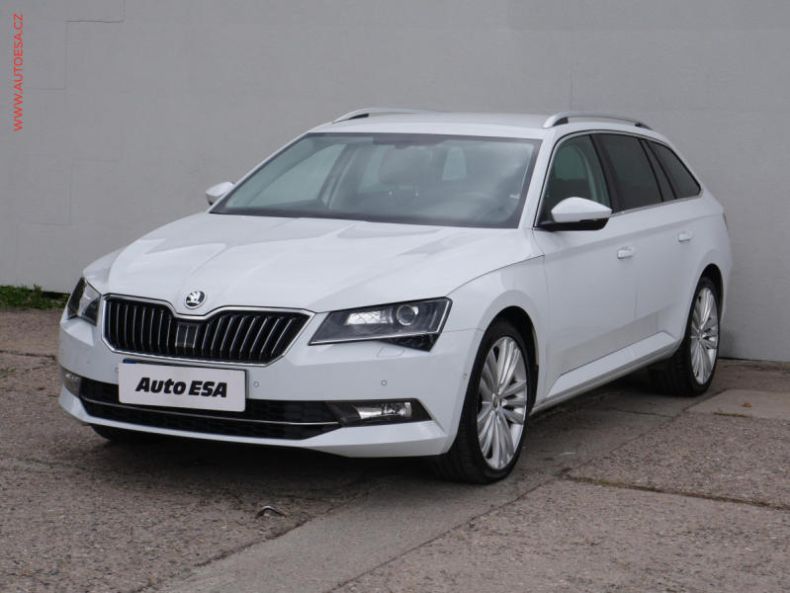 Škoda Superb - hlavní fotka