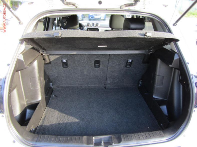 Suzuki Vitara - hlavní fotka