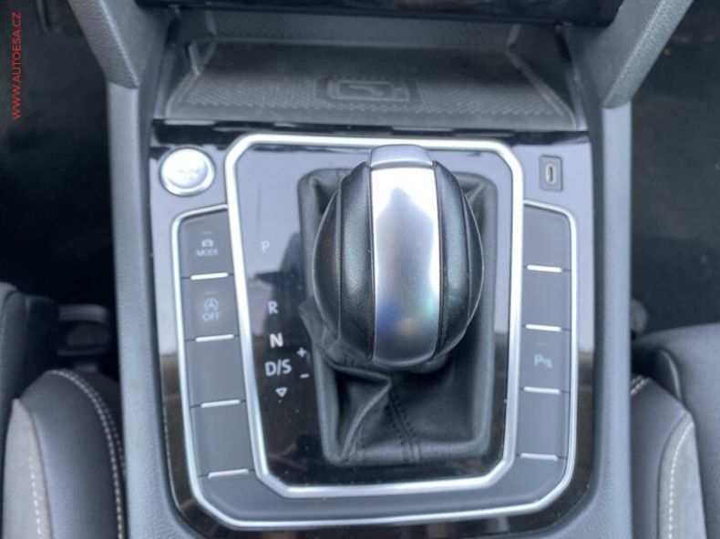 Volkswagen Passat - hlavní fotka