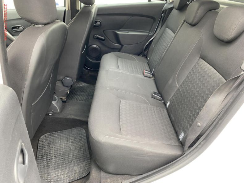 Dacia Logan - hlavní fotka