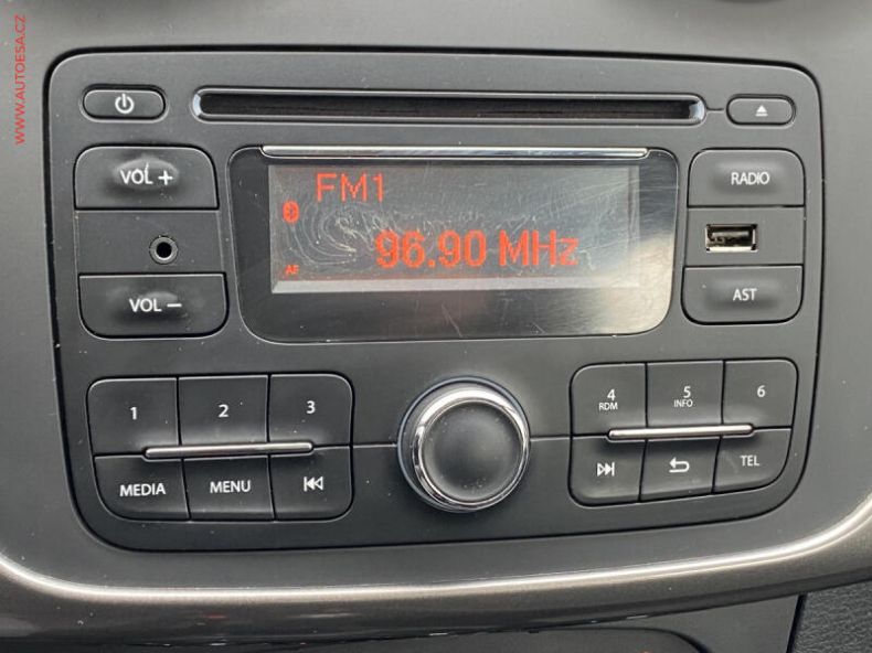 Dacia Logan - hlavní fotka