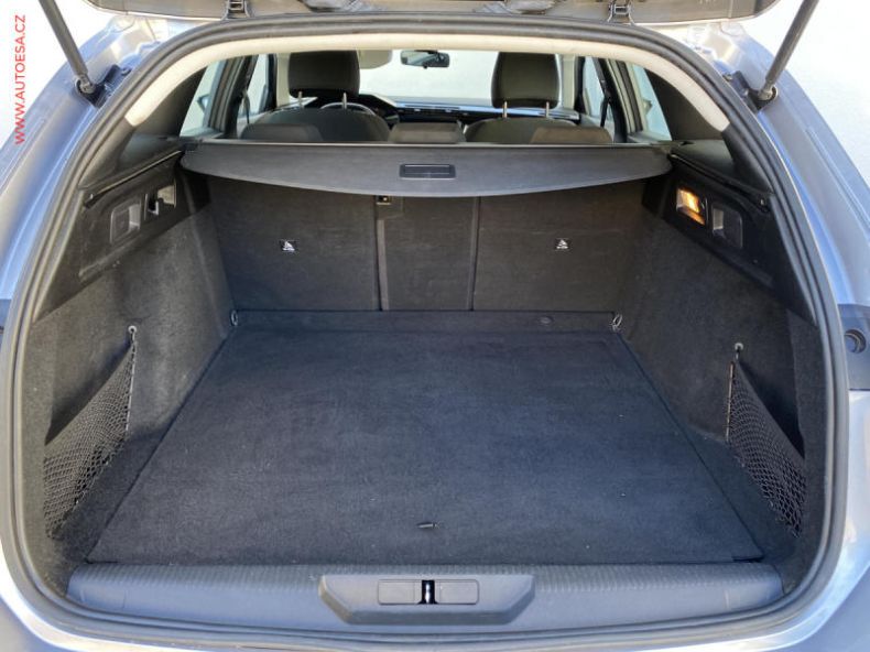 Peugeot 308 - hlavní fotka