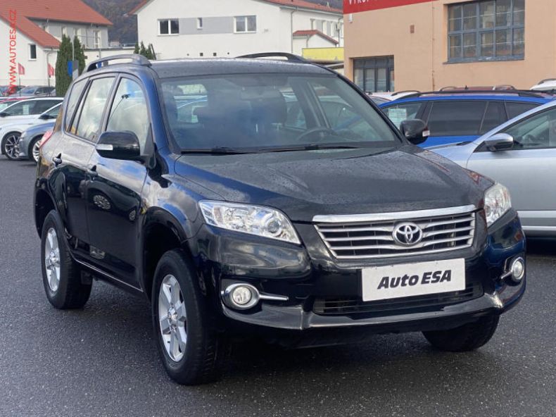 Toyota RAV 4 - hlavní foto