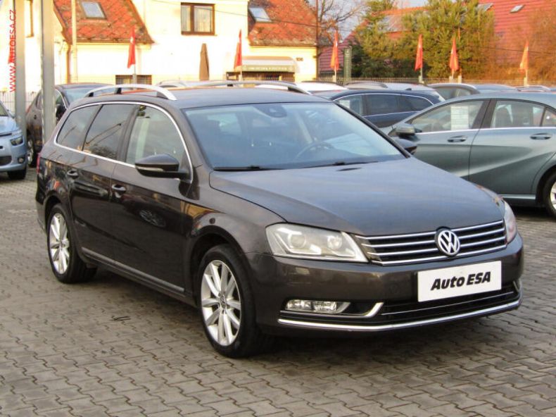 Volkswagen Passat - hlavní fotka inzerátu