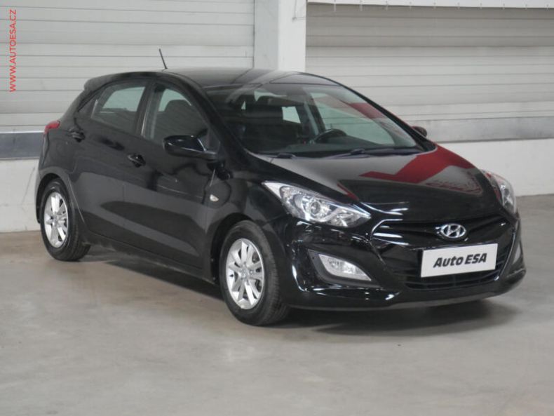 Hyundai i30 - hlavní foto