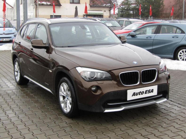 BMW X1 - hlavní foto
