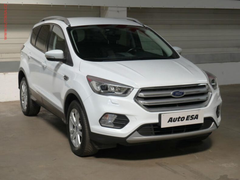 Ford Kuga - hlavní foto