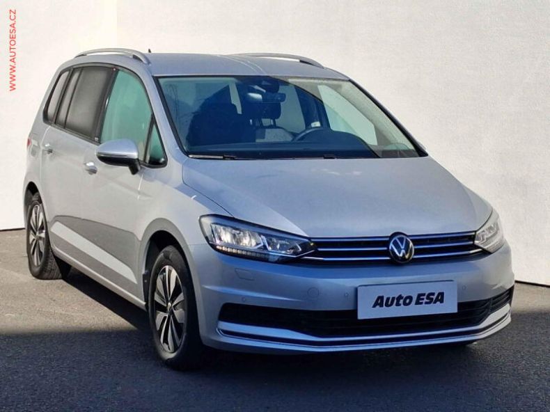 Volkswagen Touran - hlavní foto