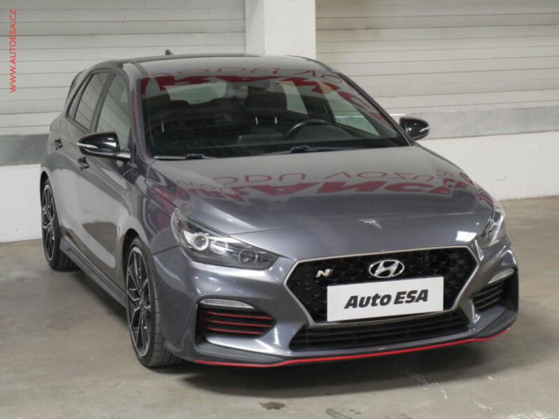 Hyundai i30 - hlavní foto