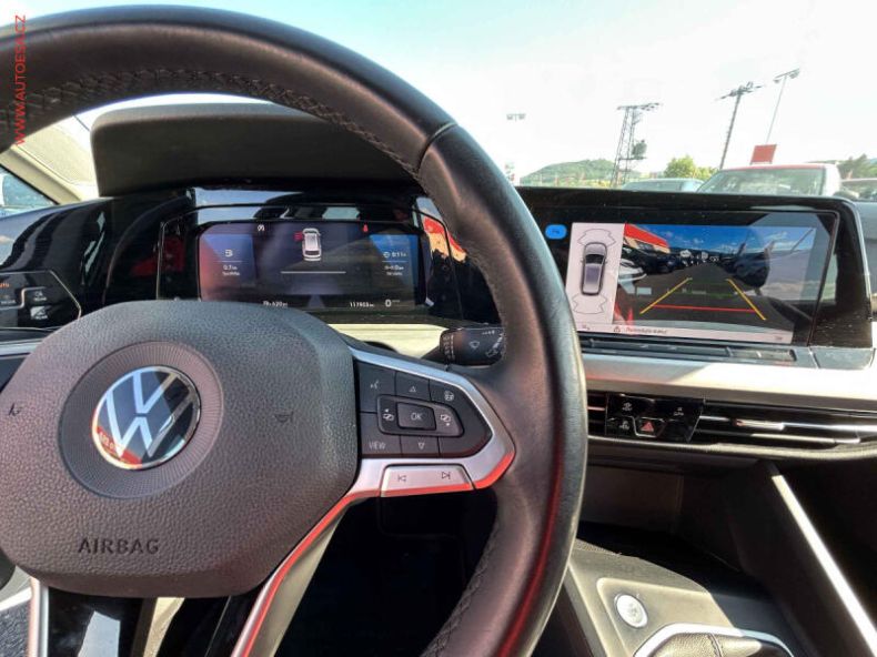 Volkswagen Golf - hlavní fotka