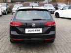 Volkswagen Passat - fotka číslo 4