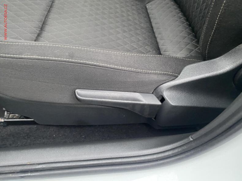 Škoda Rapid - hlavní fotka