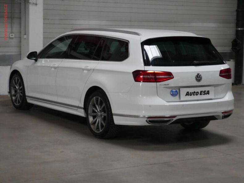 Volkswagen Passat - hlavní fotka