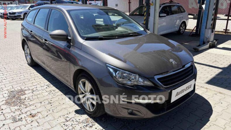 Peugeot 308 - hlavní foto