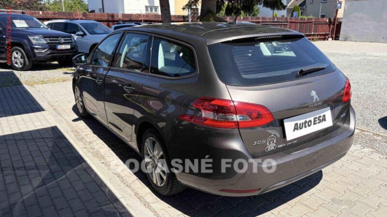 Peugeot 308 - hlavní fotka