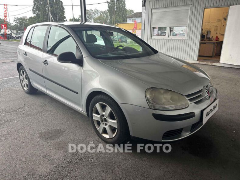 Volkswagen Golf - hlavní foto