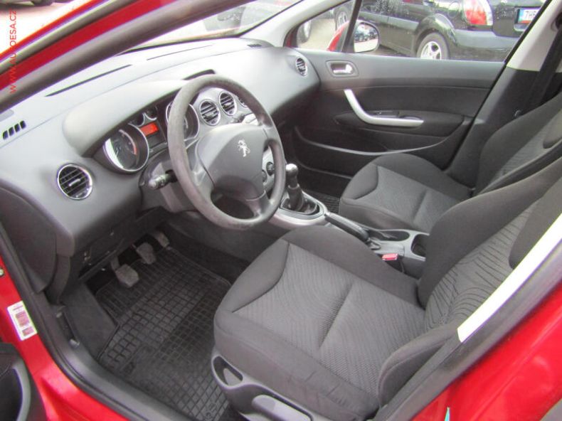 Peugeot 308 - hlavní fotka