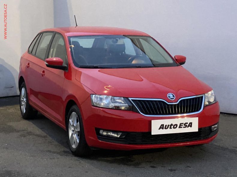 Škoda Rapid - hlavní fotka