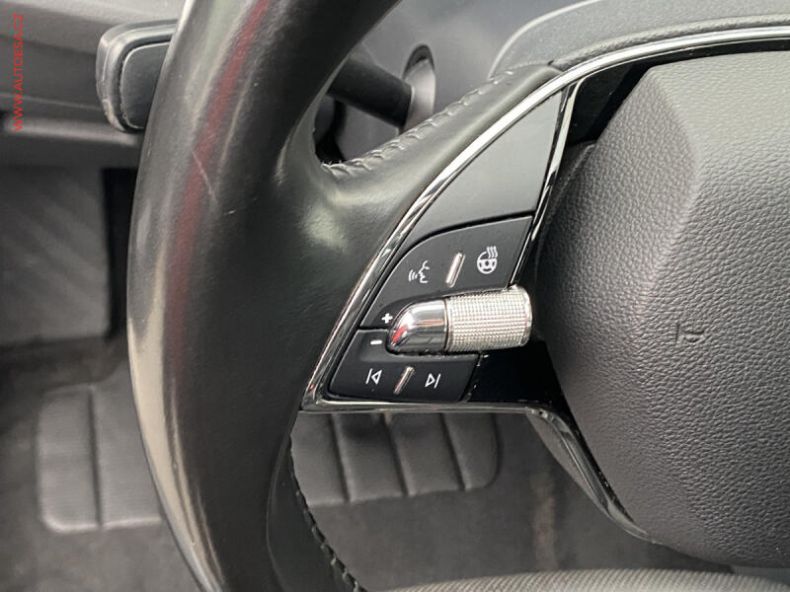 Škoda Octavia - hlavní fotka