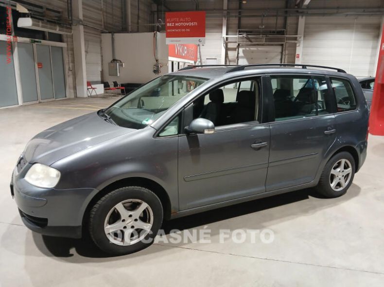 Volkswagen Touran - hlavní foto